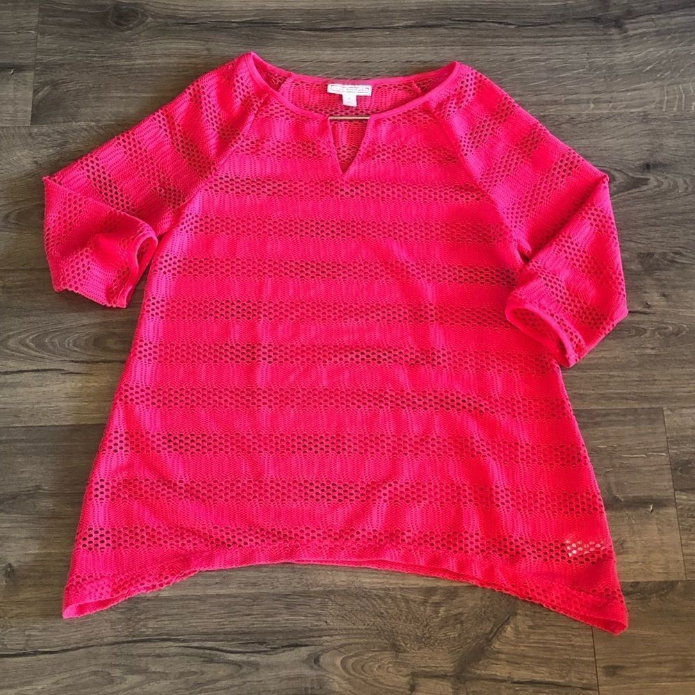 𝅺dana Buchman magenta mesh 1/2 sleeve top size S